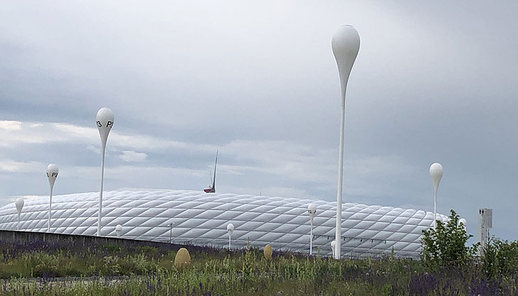 der Münchner Austragungsort Allianz Arena wird während der Fußball EURO 2024 neutral umgetauft in MUNICH FOOTBALL ARENA  (©Foto: Martin Schmitz) 