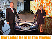 Mercedes-Benz Gallery am Odeonsplatz präsentierte „Mercedes-Benz in the Movies“ – „Freundinnen unter sich“:  über 200 Frauen feierten am 20.05.2010 das neue E-Klasse Cabriole (Foto: Martin Schmitz)